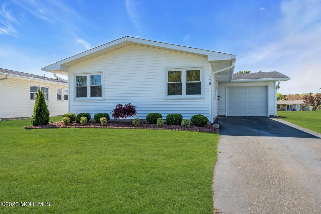 140 Clay Circle, Brick, NJ 08724