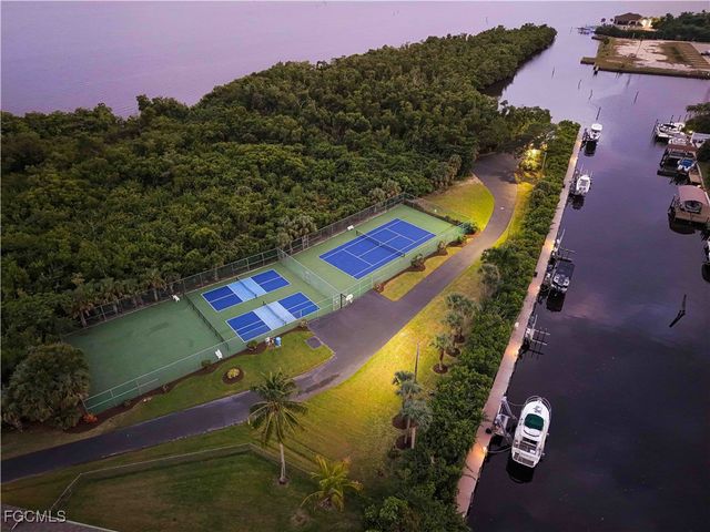 12641 Panasoffkee DR, North Fort Myers, FL 33903