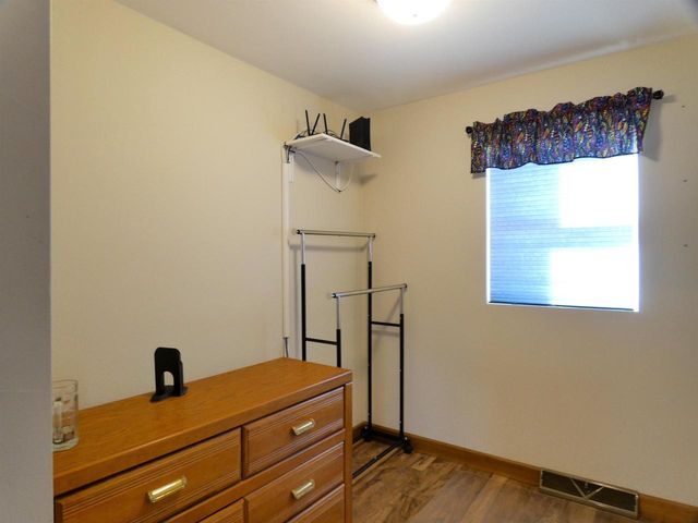 2238 GOLDEN GLOW ROAD, De Pere, WI 54115