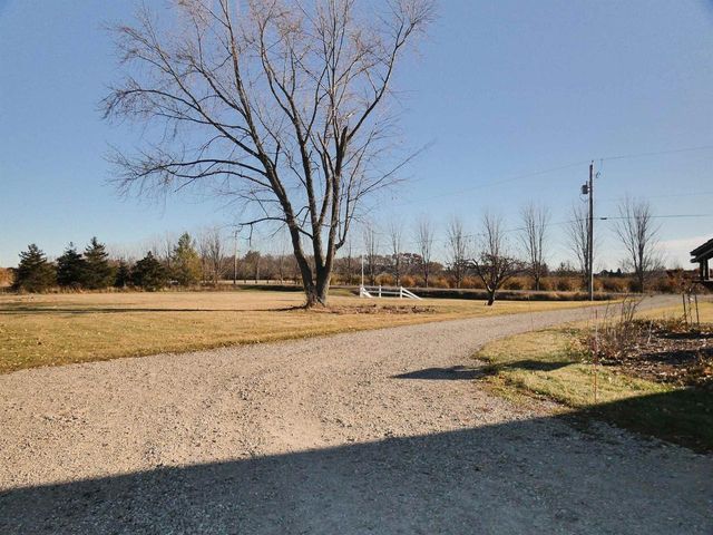 2238 GOLDEN GLOW ROAD, De Pere, WI 54115