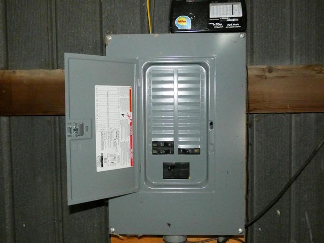 2238 GOLDEN GLOW ROAD, De Pere, WI 54115