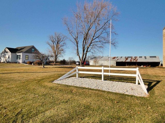 2238 GOLDEN GLOW ROAD, De Pere, WI 54115