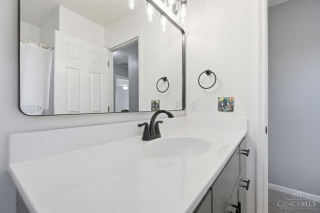 7857 Bayer Drive, West Chester, OH 45069