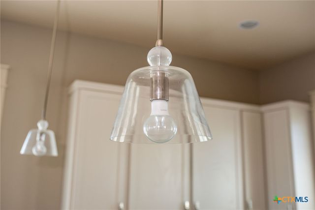 507 S 7th Street, Port O'connor, TX 77982