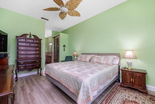 2275 SW Mayflower Drive, Palm City, FL 34990