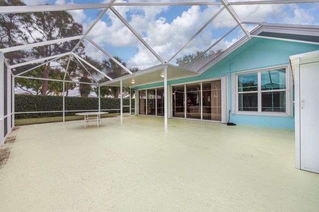 2275 SW Mayflower Drive, Palm City, FL 34990