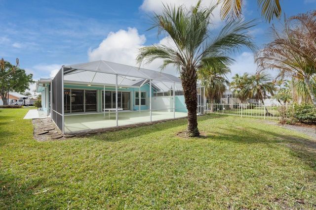 2275 SW Mayflower Drive, Palm City, FL 34990