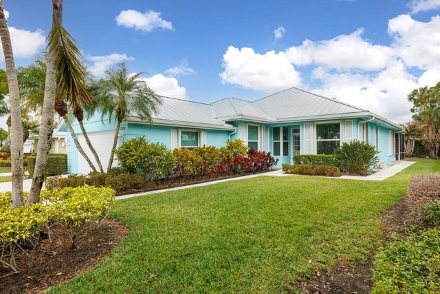 2275 SW Mayflower Drive, Palm City, FL 34990