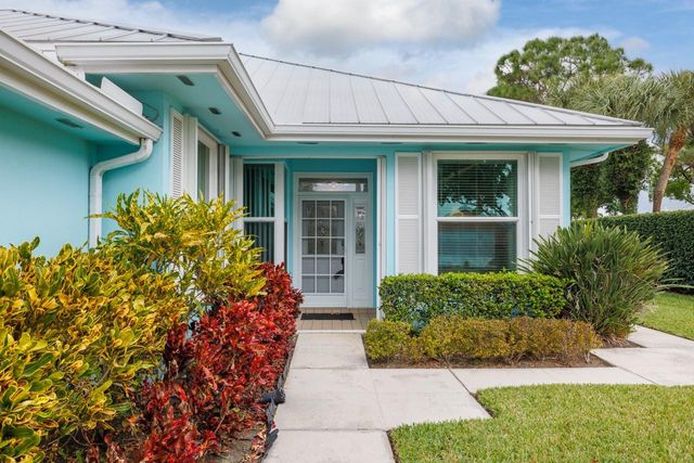 2275 SW Mayflower Drive, Palm City, FL 34990