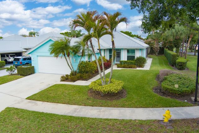 2275 SW Mayflower Drive, Palm City, FL 34990