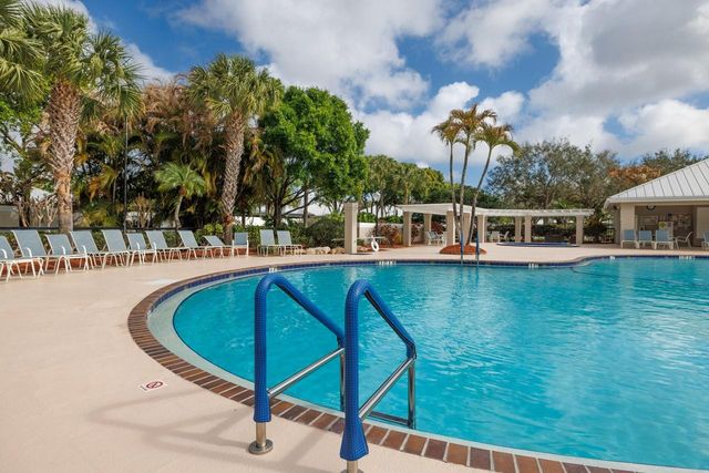 2275 SW Mayflower Drive, Palm City, FL 34990