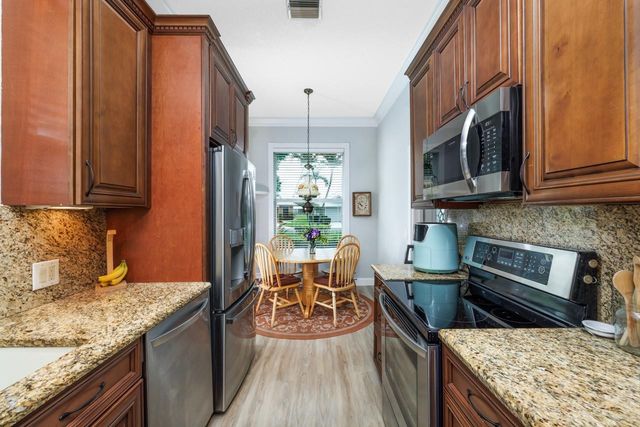 2275 SW Mayflower Drive, Palm City, FL 34990