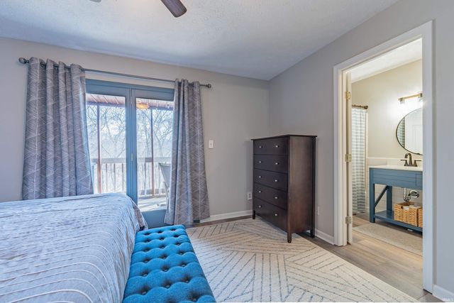 9465 S Pointe Retreat Drive, Bloomington, IN 47401