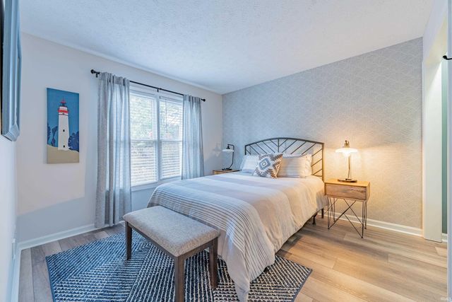 9465 S Pointe Retreat Drive, Bloomington, IN 47401