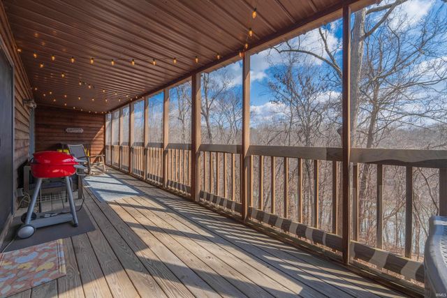 9465 S Pointe Retreat Drive, Bloomington, IN 47401