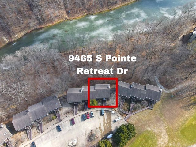 9465 S Pointe Retreat Drive, Bloomington, IN 47401