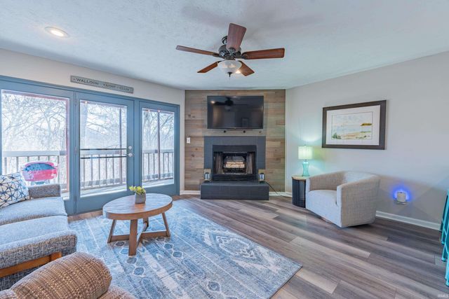 9465 S Pointe Retreat Drive, Bloomington, IN 47401