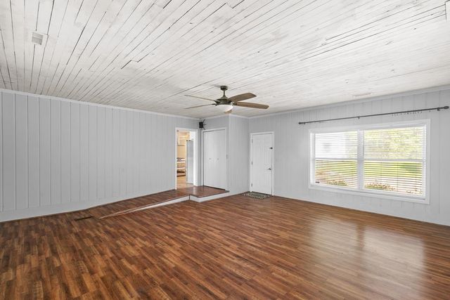514 S Main, Headland, AL 36345