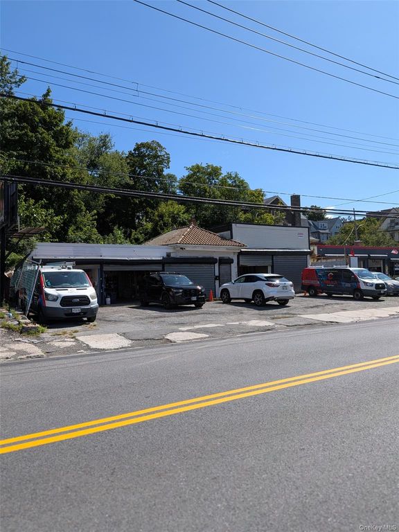290-298 Warburton Avenue, Yonkers, NY 10701 — exterior