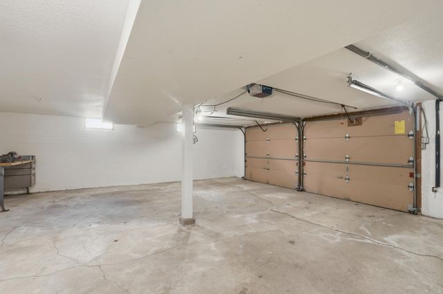 104 Mark Drive NE, Hutchinson, MN 55350