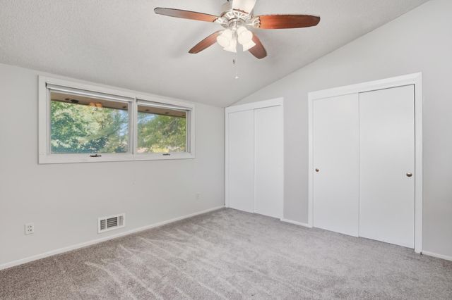 104 Mark Drive NE, Hutchinson, MN 55350