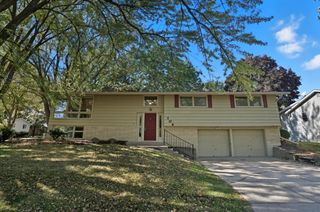 104 Mark Drive NE, Hutchinson, MN 55350