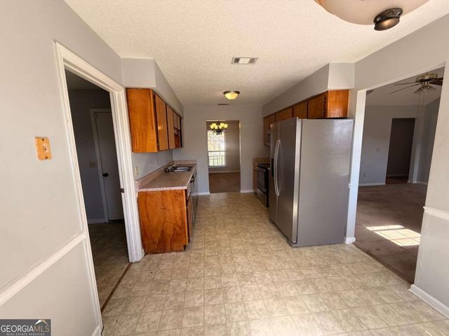 972 Birchfield Drive, Hinesville, GA 31313