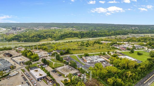 1329 E Schaaf Road, Brooklyn Heights, OH 44131