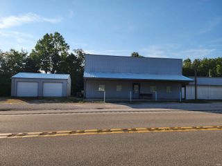 4026 W US Hwy 50, Mitchell, IN 47446