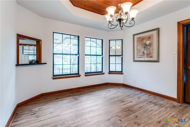 8470 Park Lane Drive, San Antonio, TX 78266