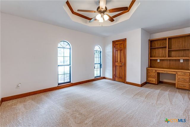 8470 Park Lane Drive, San Antonio, TX 78266