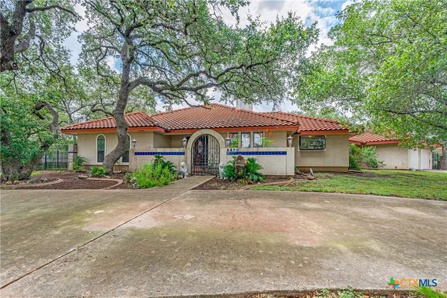 8470 Park Lane Drive, San Antonio, TX 78266
