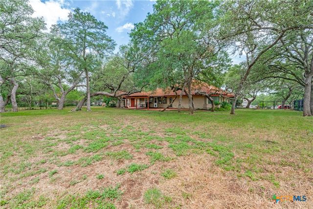 8470 Park Lane Drive, San Antonio, TX 78266