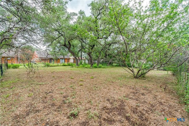 8470 Park Lane Drive, San Antonio, TX 78266