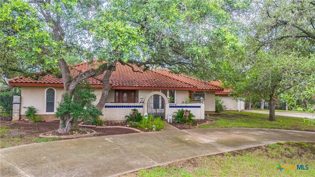 8470 Park Lane Drive, San Antonio, TX 78266