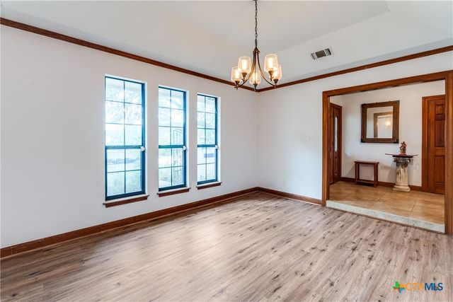 8470 Park Lane Drive, San Antonio, TX 78266