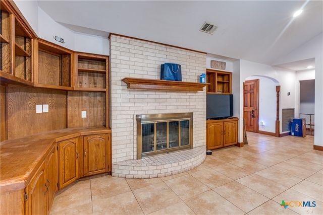 8470 Park Lane Drive, San Antonio, TX 78266