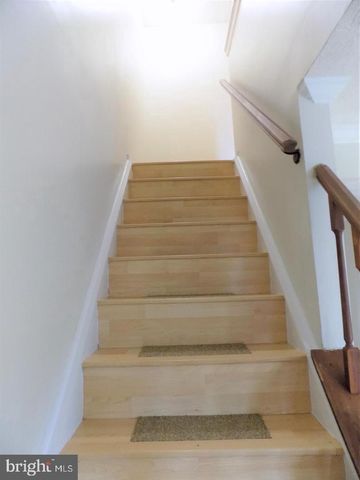 5920 SPRUCE RUN CT, Centreville, VA 20121