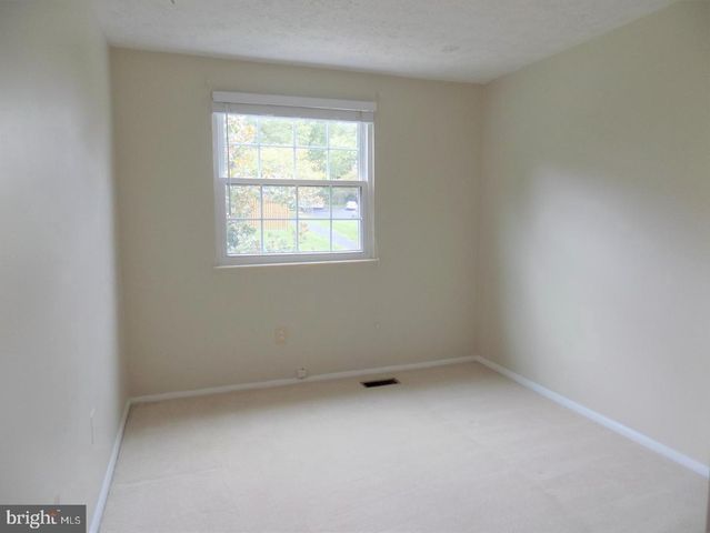 5920 SPRUCE RUN CT, Centreville, VA 20121