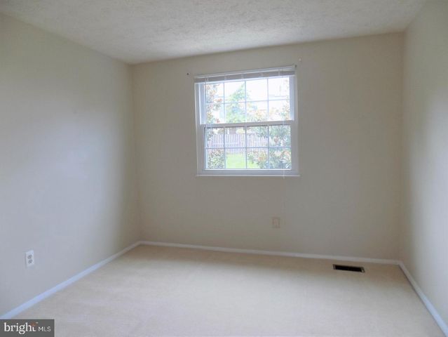 5920 SPRUCE RUN CT, Centreville, VA 20121