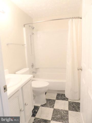 5920 SPRUCE RUN CT, Centreville, VA 20121