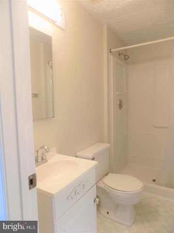 5920 SPRUCE RUN CT, Centreville, VA 20121
