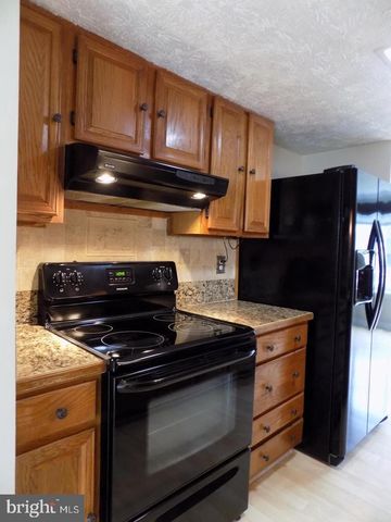 5920 SPRUCE RUN CT, Centreville, VA 20121