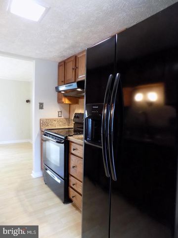 5920 SPRUCE RUN CT, Centreville, VA 20121