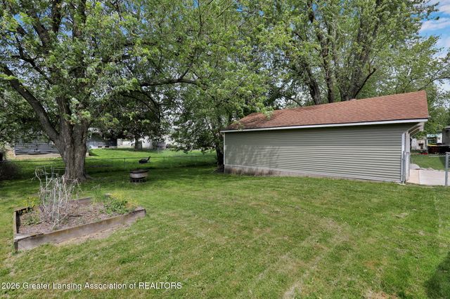2053 Phillips Avenue, Holt, MI 48842