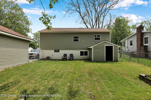 2053 Phillips Avenue, Holt, MI 48842