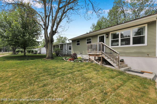 2053 Phillips Avenue, Holt, MI 48842
