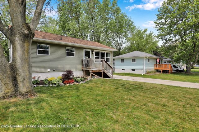 2053 Phillips Avenue, Holt, MI 48842