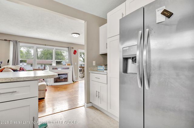 2053 Phillips Avenue, Holt, MI 48842