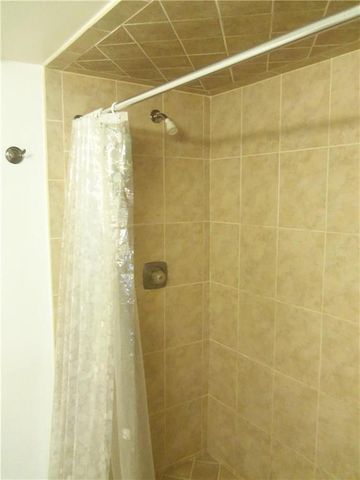 115 Gardens Drive 202, Pompano Beach, FL 33069